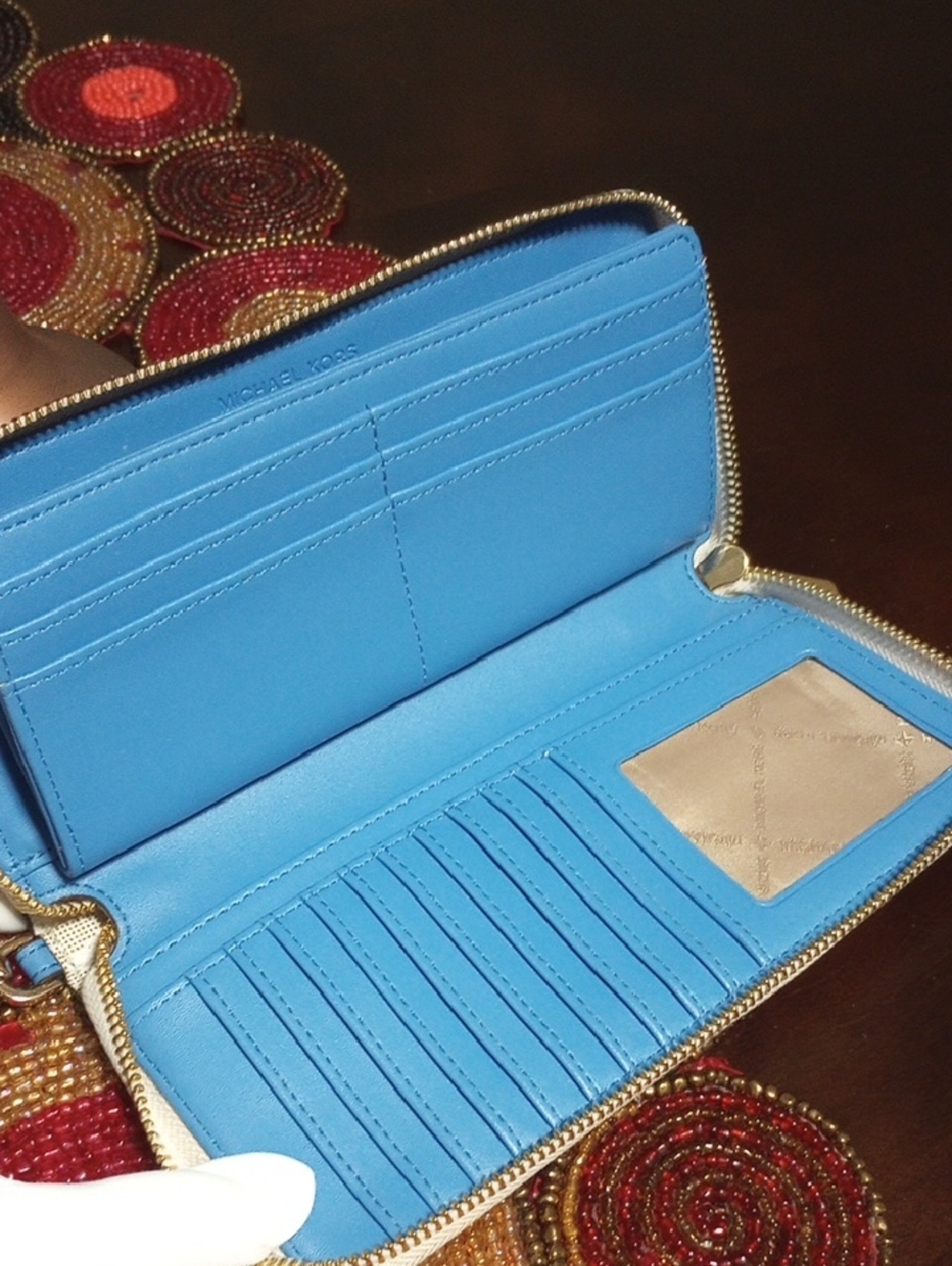 Michael Kors Wristlet Vanilla/Blue - Picture 10 of 17